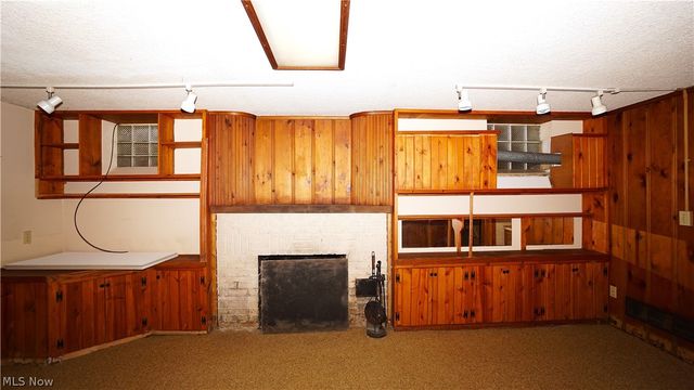 556 Royal Avenue, Akron, OH 44303