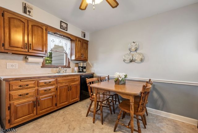 65 Harding Ave, Totowa Boro, NJ 07512