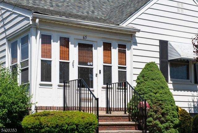 65 Harding Ave, Totowa Boro, NJ 07512