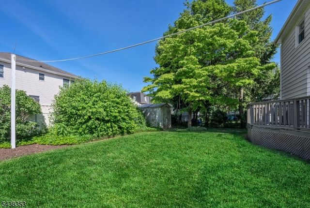 65 Harding Ave, Totowa Boro, NJ 07512