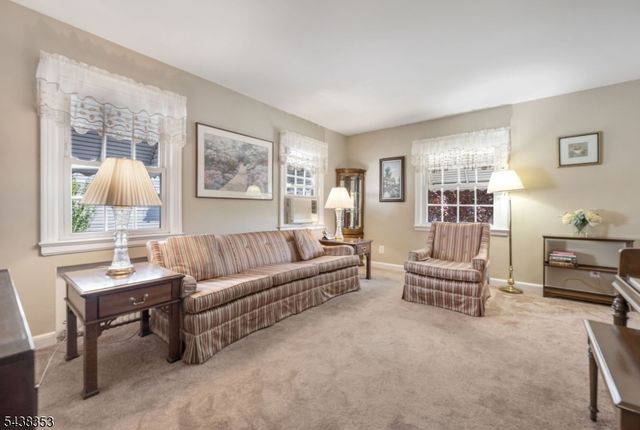 65 Harding Ave, Totowa Boro, NJ 07512