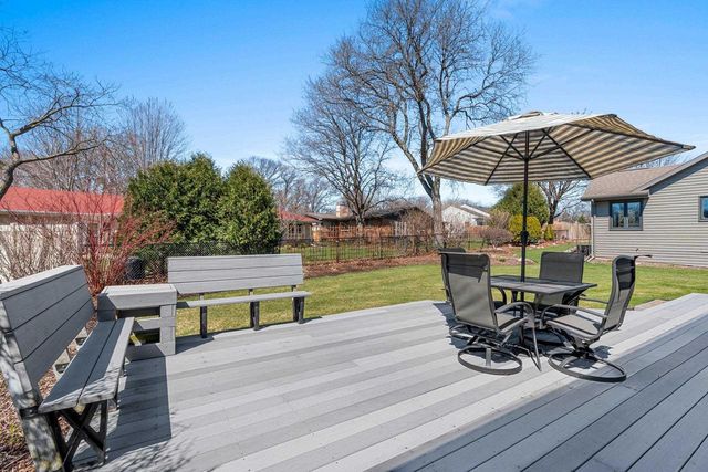 1028 RIVERSIDE DRIVE, Kaukauna, WI 54130
