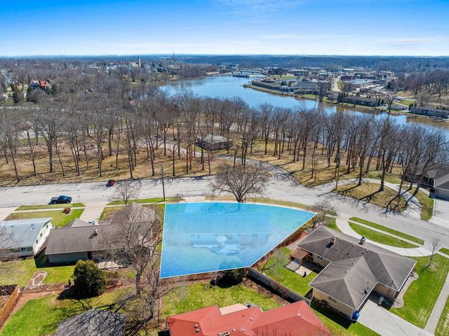 1028 RIVERSIDE DRIVE, Kaukauna, WI 54130