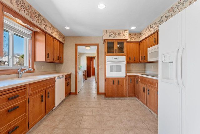 1028 RIVERSIDE DRIVE, Kaukauna, WI 54130