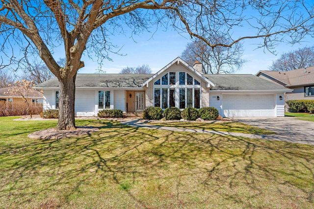 1028 RIVERSIDE DRIVE, Kaukauna, WI 54130
