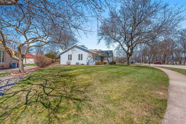 1028 RIVERSIDE DRIVE, Kaukauna, WI 54130