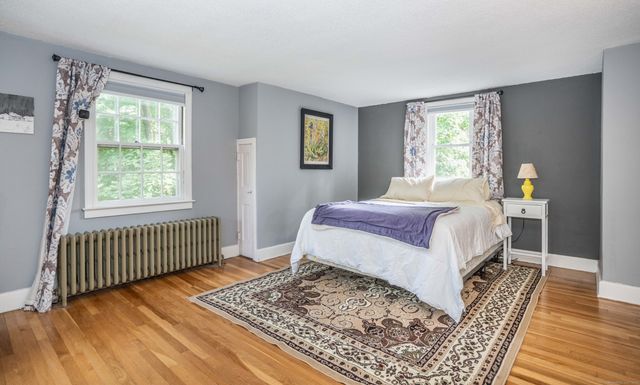 6 Terry Plains Road, Bloomfield, CT 06002