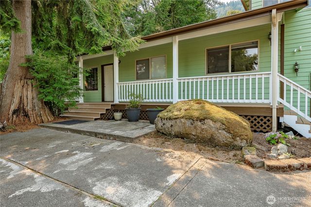 443 Rainbow Drive, Sedro Woolley, WA 98284