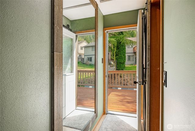 443 Rainbow Drive, Sedro Woolley, WA 98284