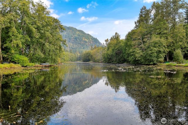 443 Rainbow Drive, Sedro Woolley, WA 98284