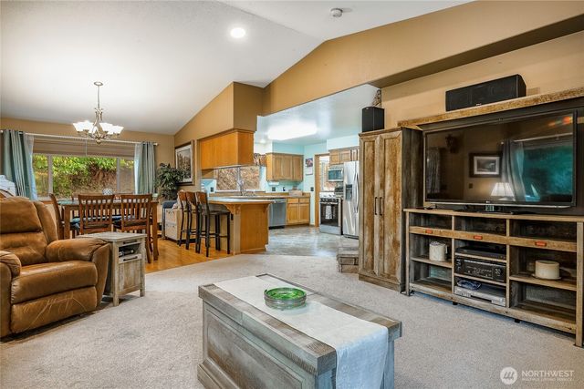 443 Rainbow Drive, Sedro Woolley, WA 98284