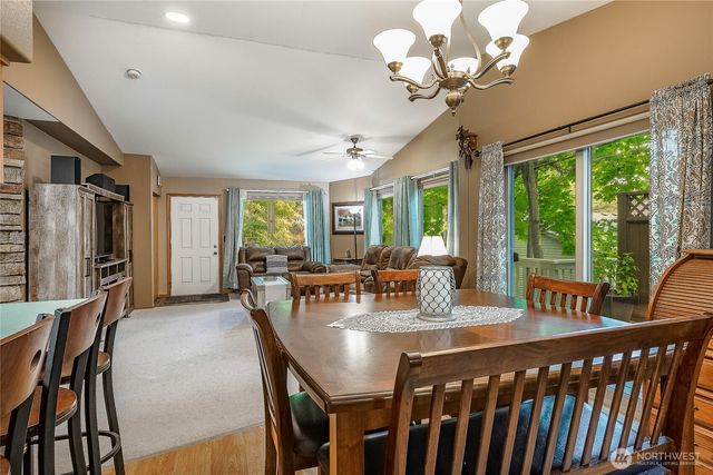 443 Rainbow Drive, Sedro Woolley, WA 98284