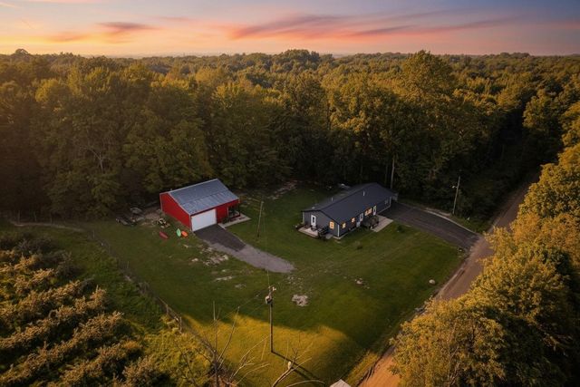 14910 Boyle Lake Road, Weesaw Twp, MI 49107