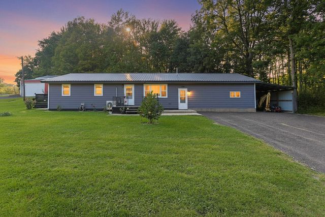 14910 Boyle Lake Road, Weesaw Twp, MI 49107