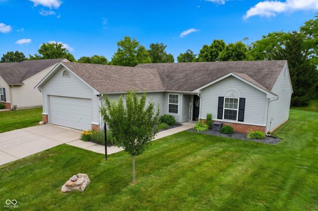 121 Brixton Woods East Drive, Pittsboro, IN 46167