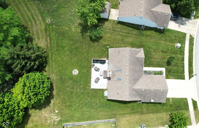 121 Brixton Woods East Drive, Pittsboro, IN 46167