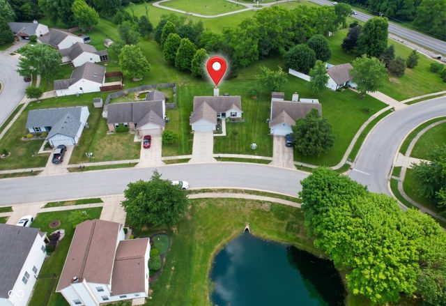 121 Brixton Woods East Drive, Pittsboro, IN 46167