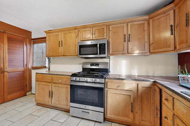 305 San Jose Avenue SE, Albuquerque, NM 87102