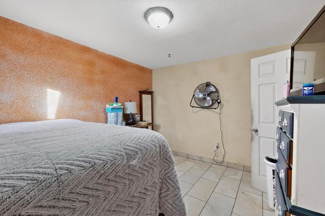 305 San Jose Avenue SE, Albuquerque, NM 87102