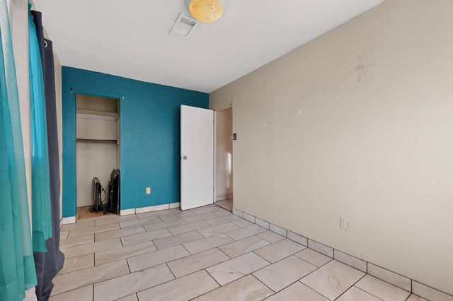 305 San Jose Avenue SE, Albuquerque, NM 87102