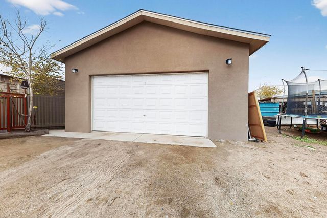 305 San Jose Avenue SE, Albuquerque, NM 87102