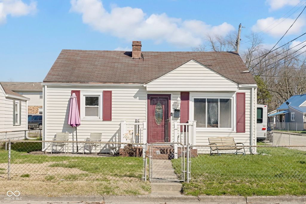 221 Bush Street, Seymour, IN 47274