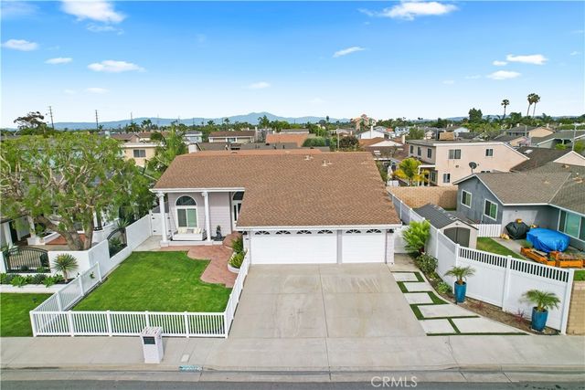 20082 Mayport Lane, Huntington Beach, CA 92646