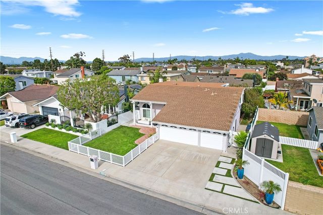 20082 Mayport Lane, Huntington Beach, CA 92646