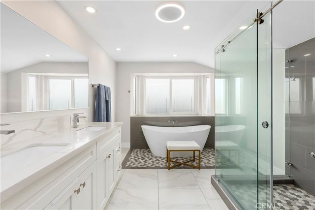 20082 Mayport Lane, Huntington Beach, CA 92646