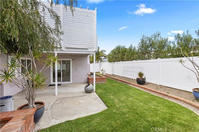 20082 Mayport Lane, Huntington Beach, CA 92646