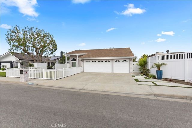 20082 Mayport Lane, Huntington Beach, CA 92646