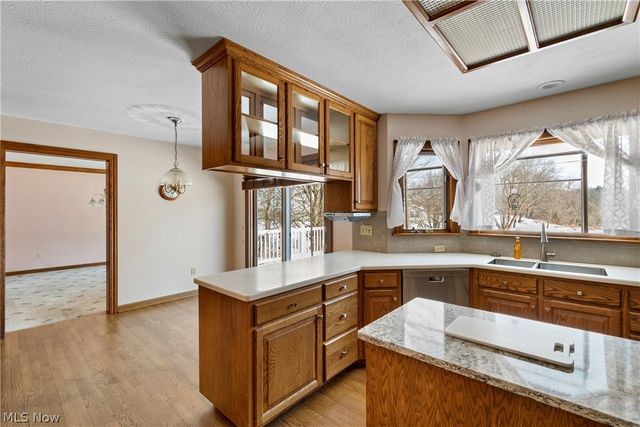 12224 Hoover Avenue NW, Uniontown, OH 44685