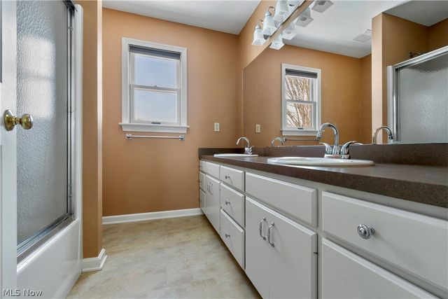 12224 Hoover Avenue NW, Uniontown, OH 44685