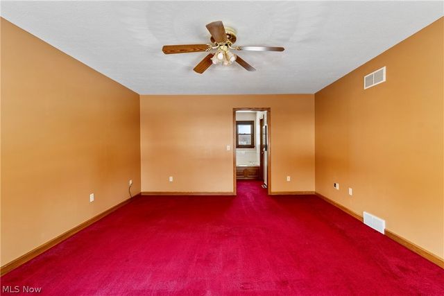 12224 Hoover Avenue NW, Uniontown, OH 44685