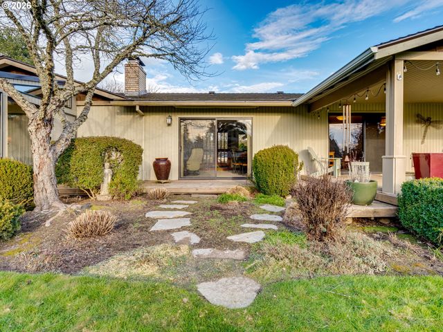 1925 Nw ST ANDREWS Dr, Mc Minnville, OR 97128