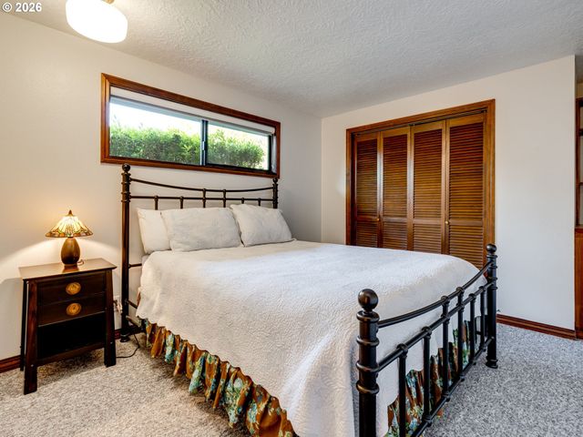 1925 Nw ST ANDREWS Dr, Mc Minnville, OR 97128