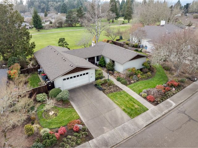 1925 Nw ST ANDREWS Dr, Mc Minnville, OR 97128