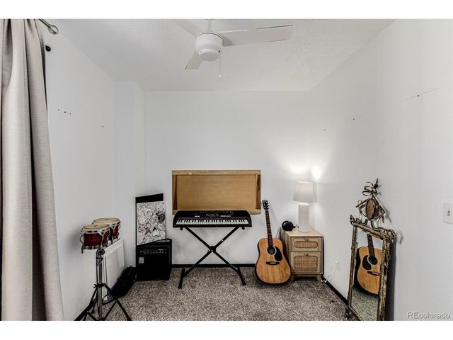19044 E 16th Ave, Aurora, CO 80011