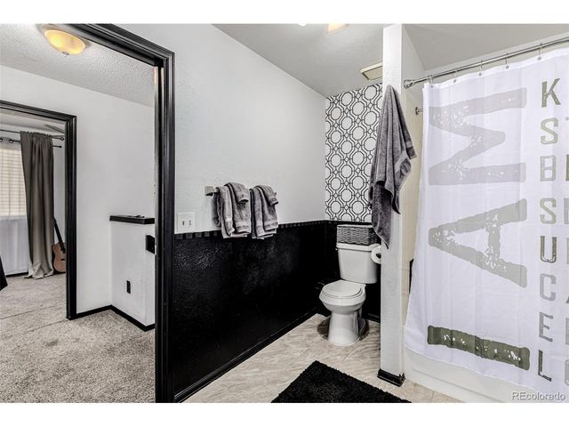 19044 E 16th Ave, Aurora, CO 80011