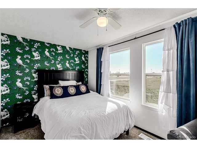 19044 E 16th Ave, Aurora, CO 80011