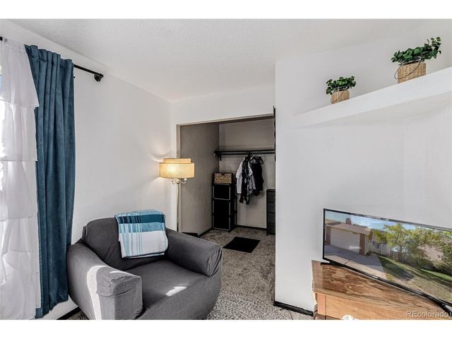 19044 E 16th Ave, Aurora, CO 80011
