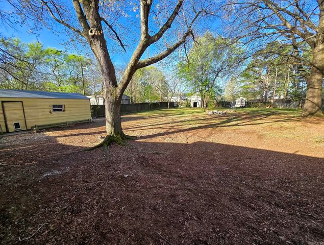 8201 Camelia, Benton, AR 72019