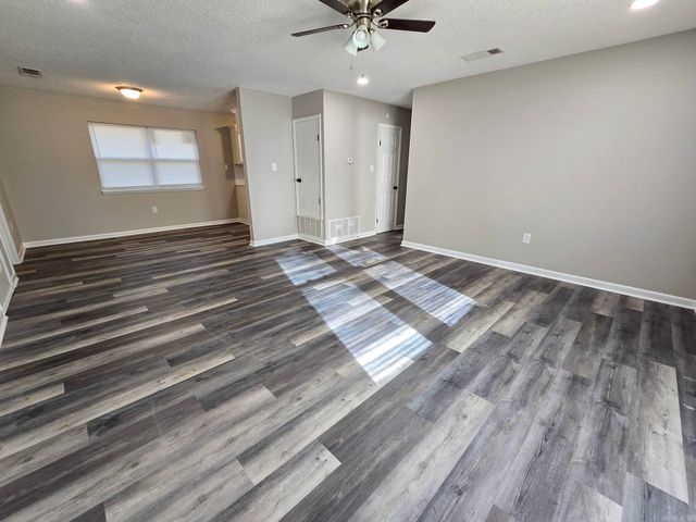 8201 Camelia, Benton, AR 72019