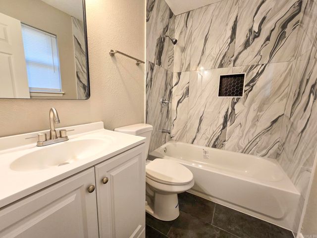 8201 Camelia, Benton, AR 72019