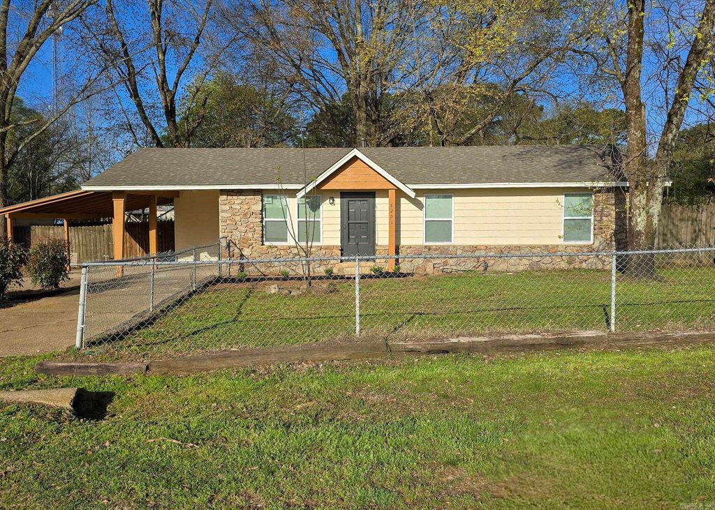 8201 Camelia, Benton, AR 72019