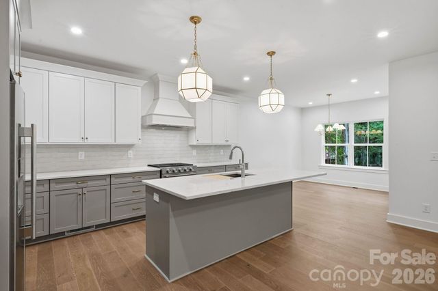 2311 Chateau Court, Matthews, NC 28105