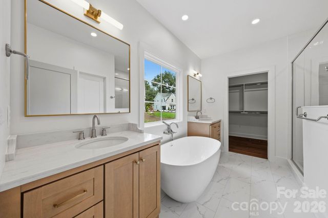 2311 Chateau Court, Matthews, NC 28105