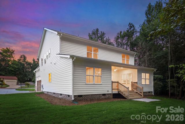2311 Chateau Court, Matthews, NC 28105