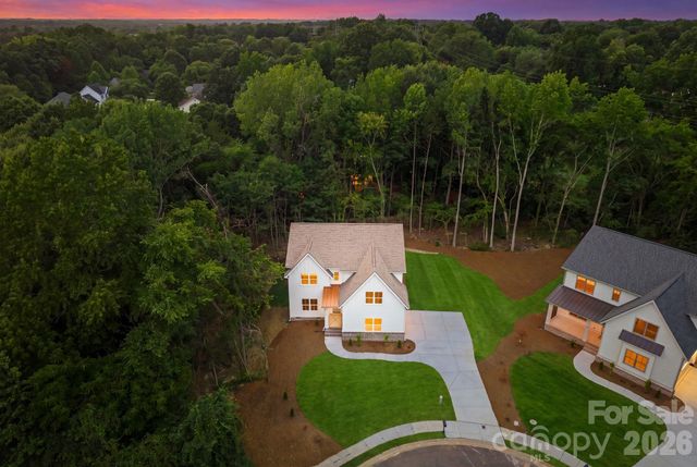 2311 Chateau Court, Matthews, NC 28105