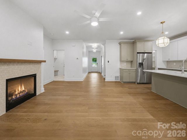 2311 Chateau Court, Matthews, NC 28105